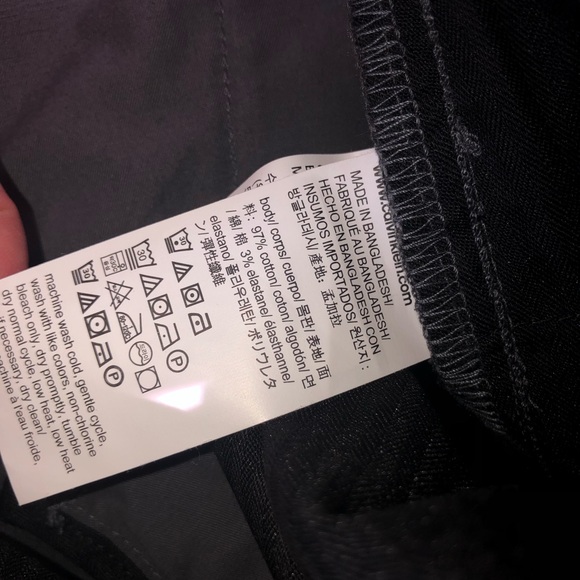 Men’s Calvin Klein casual pants - Picture 2 of 4